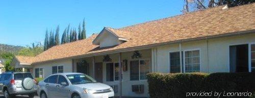 Rose Bowl Motel Los Angeles Exterior foto